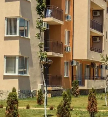 Apartment Apartments *